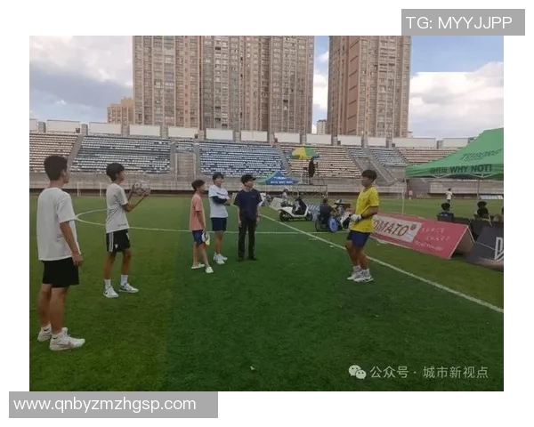 暑假足球盛宴：与小伙伴一起畅享激情与快乐的夏日时光